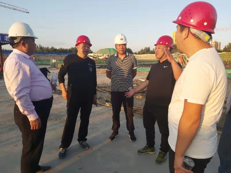 2019.9.21下午临河区城投公司用实际行动践行主题教育活动（1）.png
